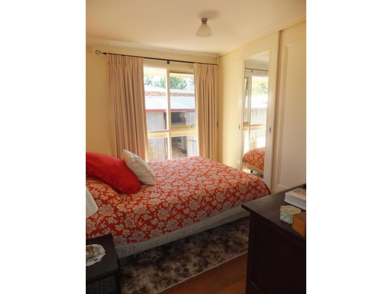 13 Rozelle Avenue, Ringwood East VIC 3135