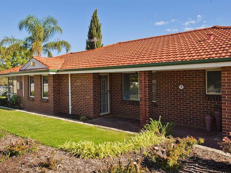 2 Godwin Avenue, Manning WA 6152