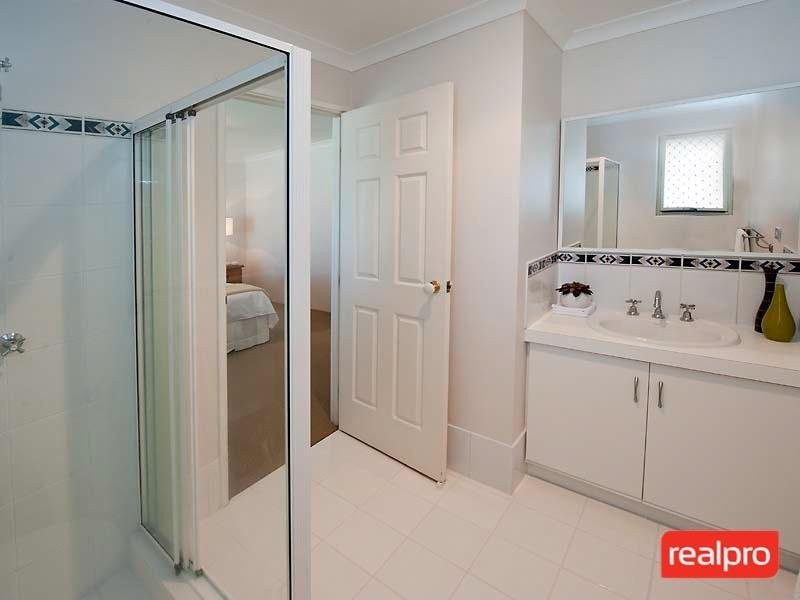 2 Godwin Avenue, Manning WA 6152