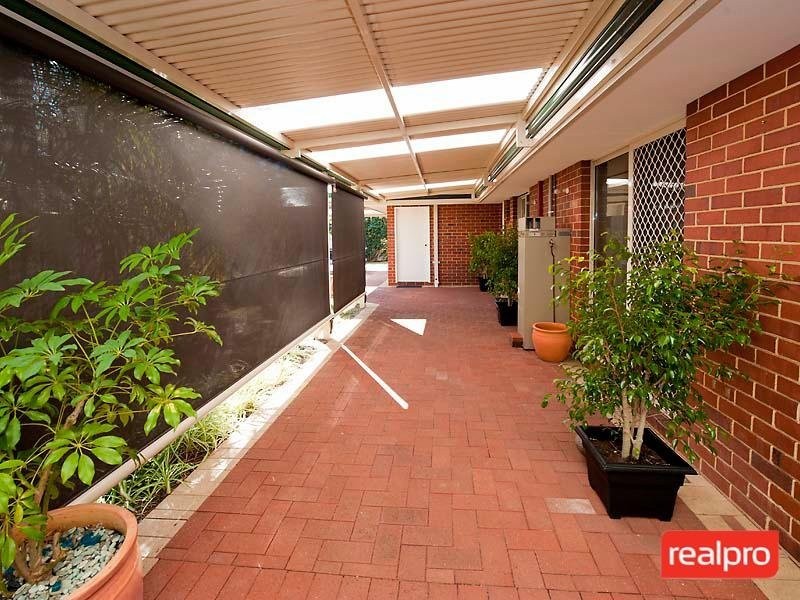 2 Godwin Avenue, Manning WA 6152