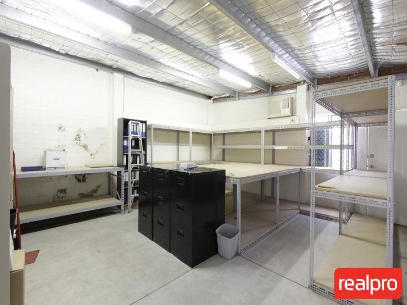 20 Letchworth Centre Avenue, Salter Point WA 6152