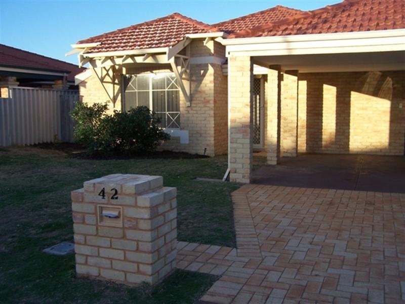 42 Honours Rise, Marangaroo WA 6064