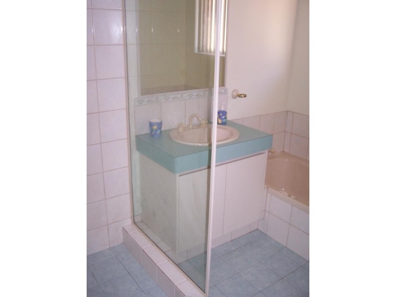 2/110 Walpole Street, Bentley WA 6102