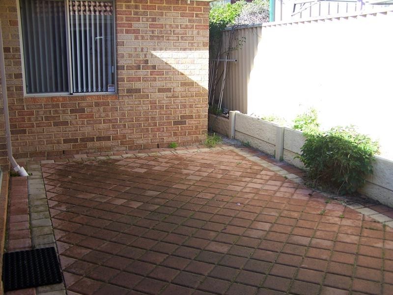 2/110 Walpole Street, Bentley WA 6102