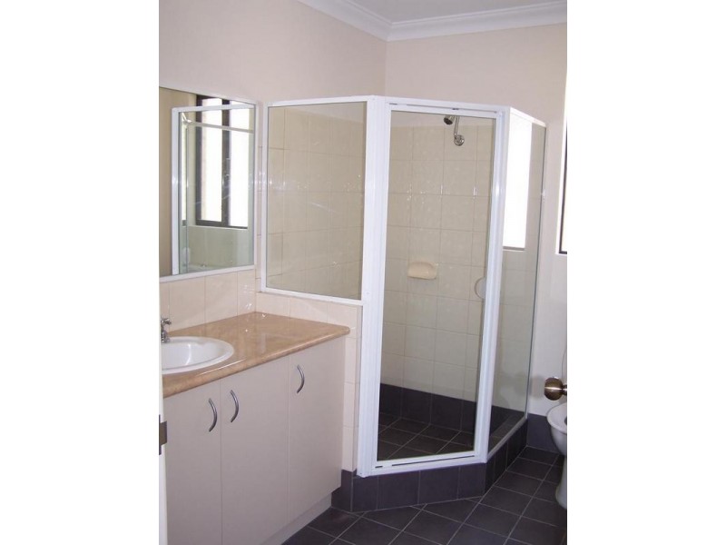 1/126 Robert Street, Como WA 6152