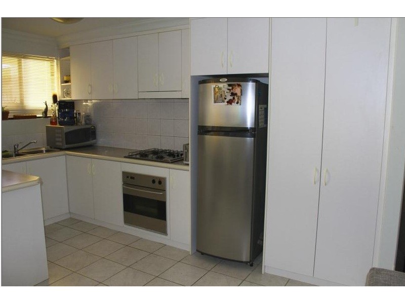 1/50 Gwenyfred Road, Kensington WA 6151