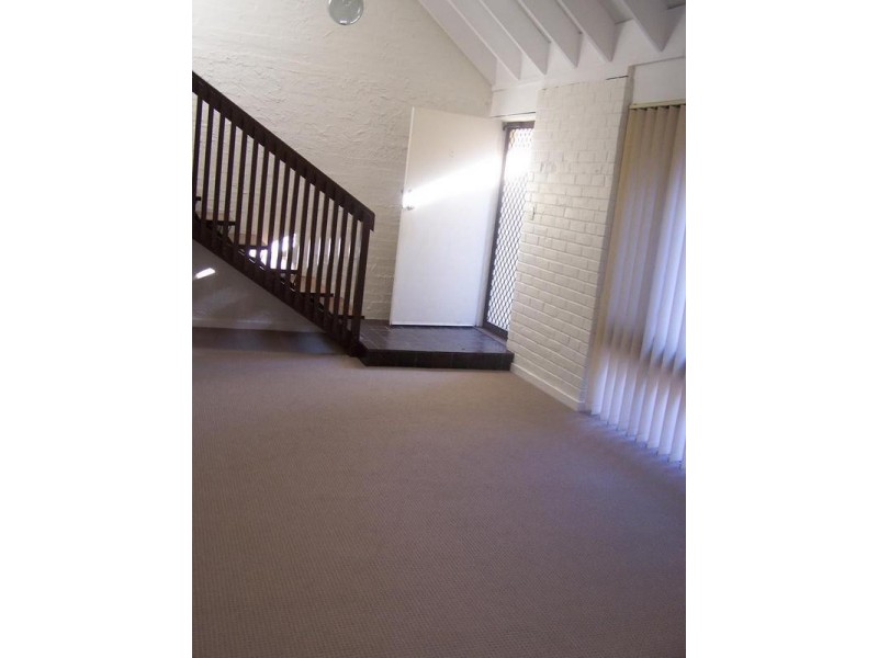 3/64 Robert Street, Como WA 6152