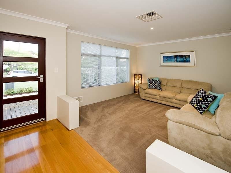 1B Craigie Crescent, Manning WA 6152