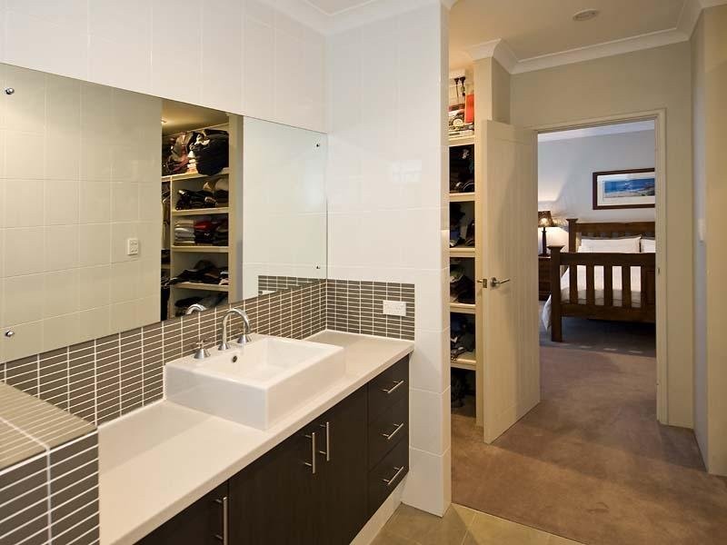 1B Craigie Crescent, Manning WA 6152