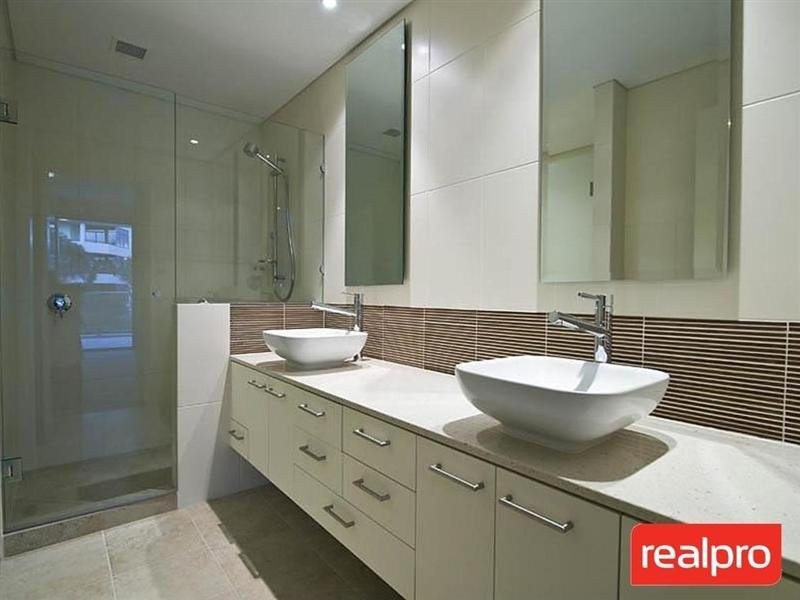 7/31 Mill Point Road, South Perth WA 6151