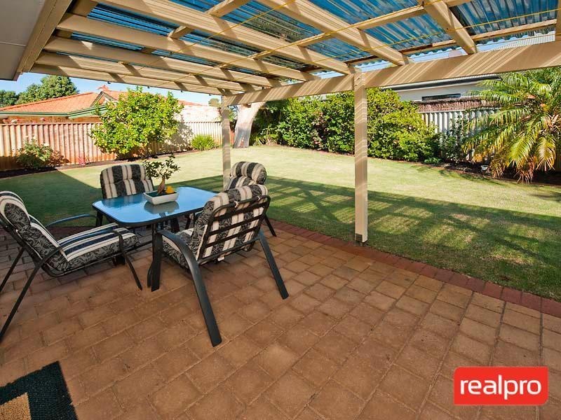 37A Downey Drive, Manning WA 6152