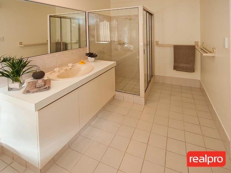 37A Downey Drive, Manning WA 6152