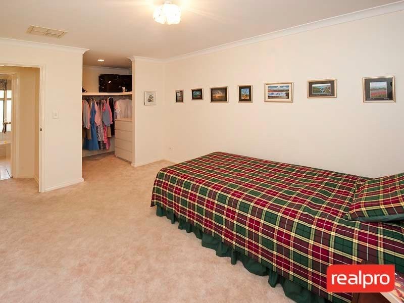 37A Downey Drive, Manning WA 6152