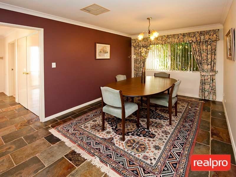 37A Downey Drive, Manning WA 6152