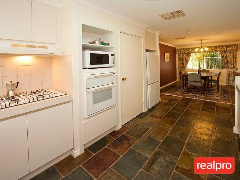 37A Downey Drive, Manning WA 6152