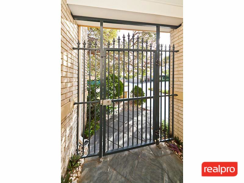 27 Gentilli Way, Salter Point WA 6152