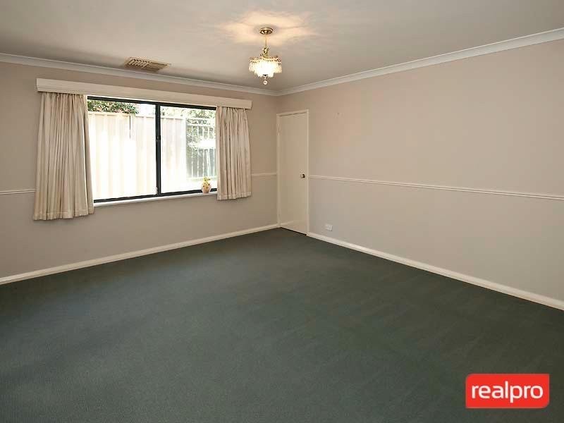 16 Bickley Crescent, Manning WA 6152