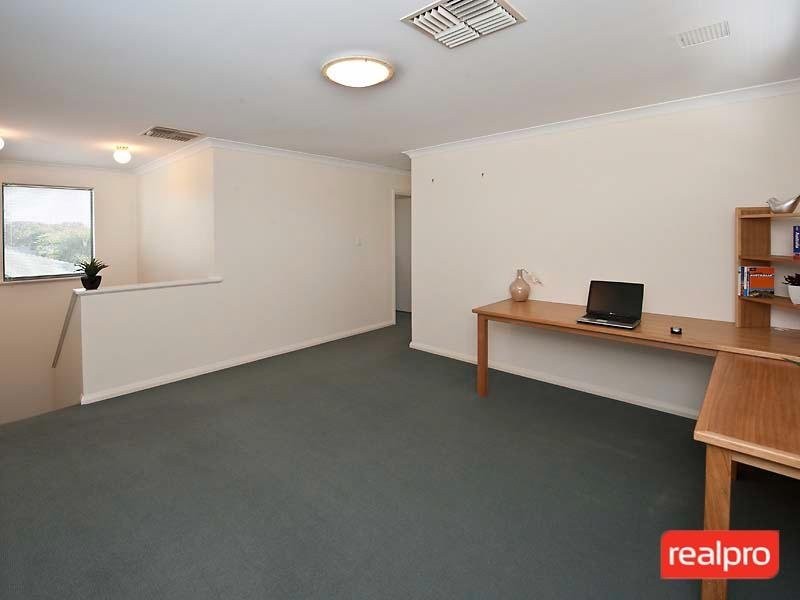 16 Bickley Crescent, Manning WA 6152