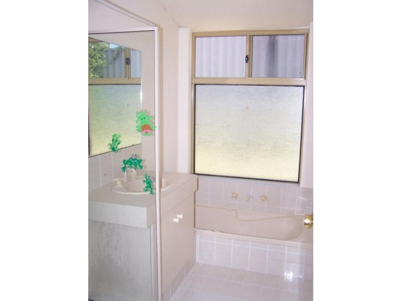 28 Fairpark Retreat, Landsdale WA 6065