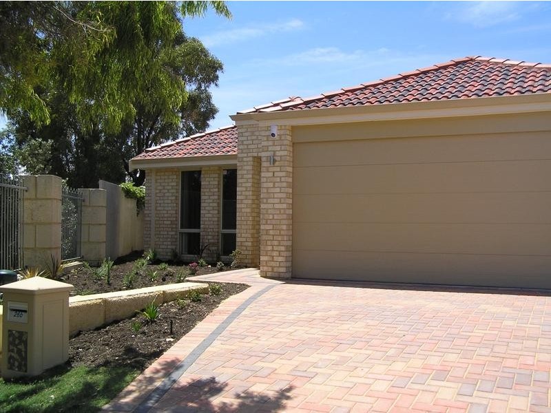 26B Gleddon Way, Hillarys WA 6025