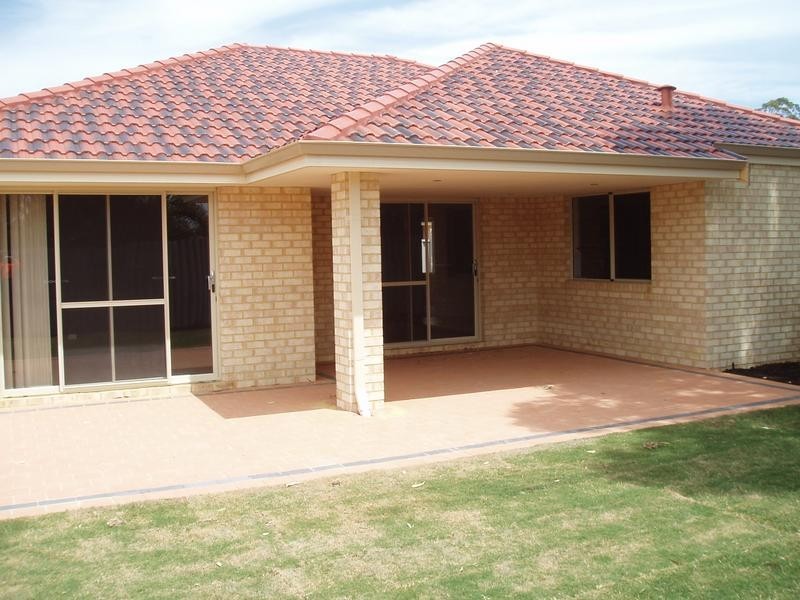 26B Gleddon Way, Hillarys WA 6025