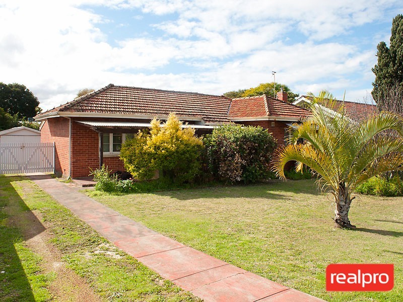 102 Manning Road, Manning WA 6152