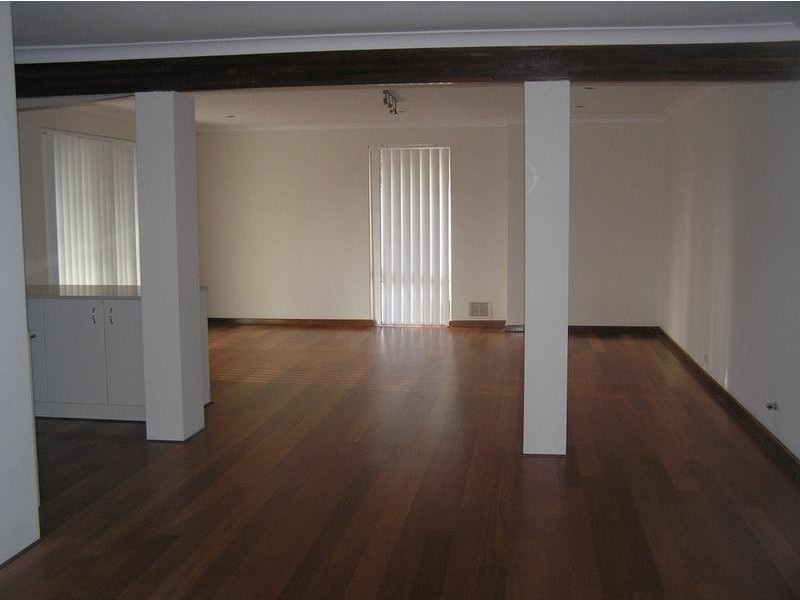 18 Cashel Avenue, Waterford WA 6152