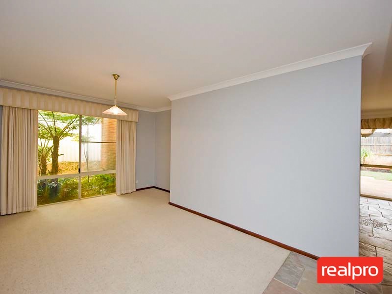 27 Klem Avenue, Salter Point WA 6152