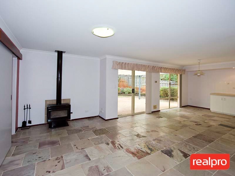 27 Klem Avenue, Salter Point WA 6152