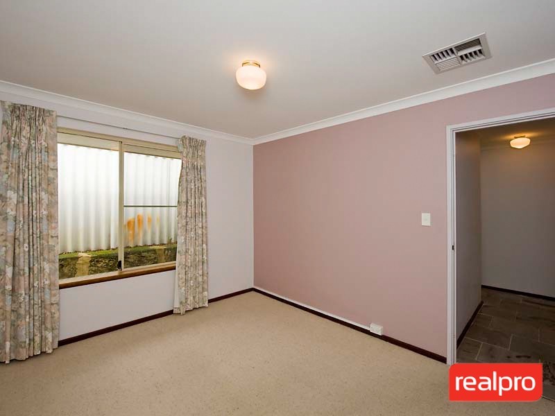 27 Klem Avenue, Salter Point WA 6152