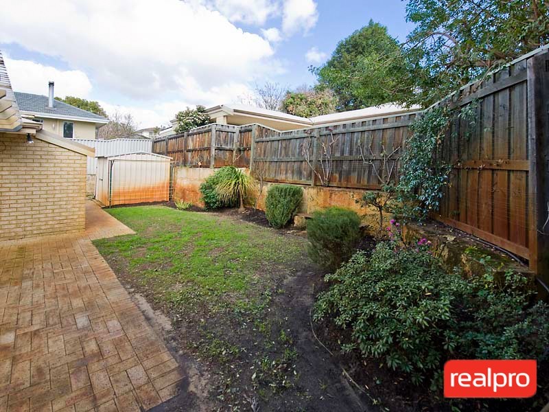 27 Klem Avenue, Salter Point WA 6152