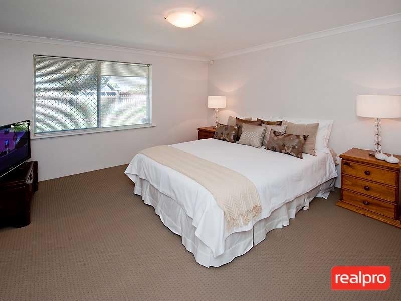 2 Godwin Avenue, Manning WA 6152
