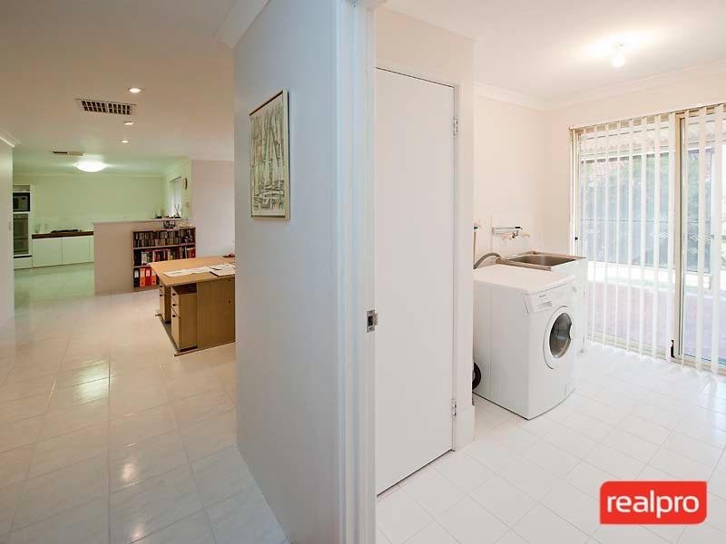 2 Godwin Avenue, Manning WA 6152
