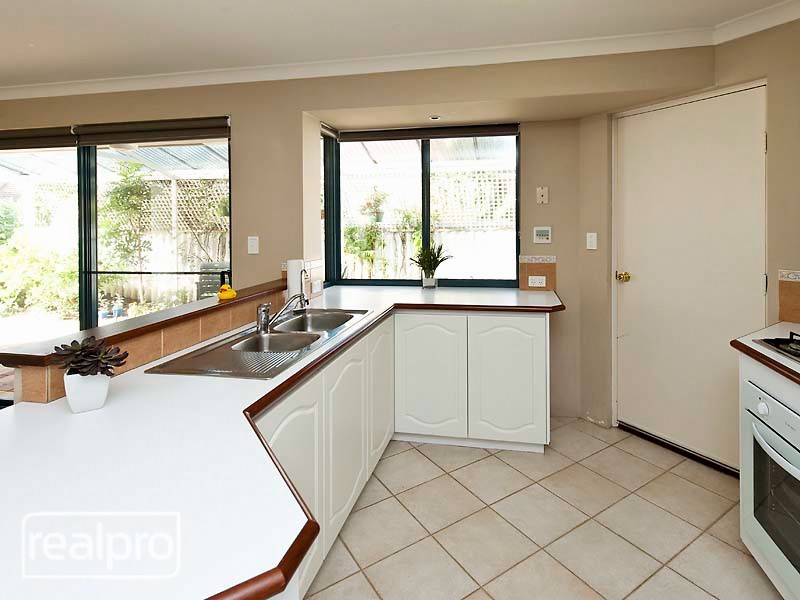 6b Isabella Crescent, Manning WA 6152