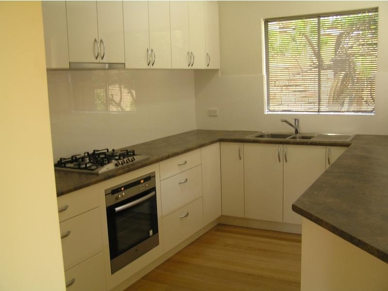 2/286 Mill Point Road, South Perth WA 6151