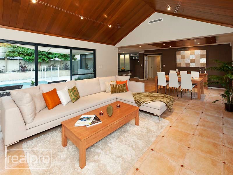 62 Hope Avenue, Manning WA 6152