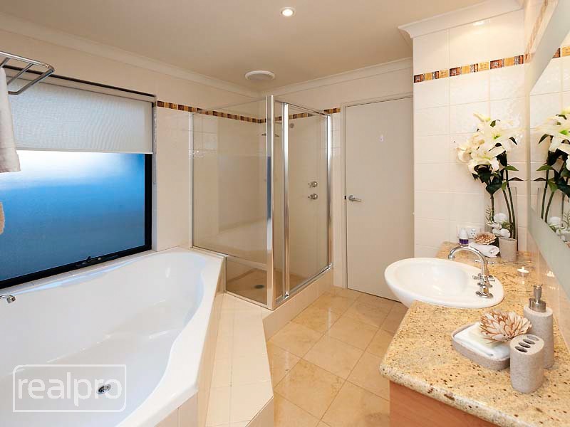 62 Hope Avenue, Manning WA 6152