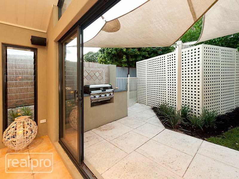 62 Hope Avenue, Manning WA 6152