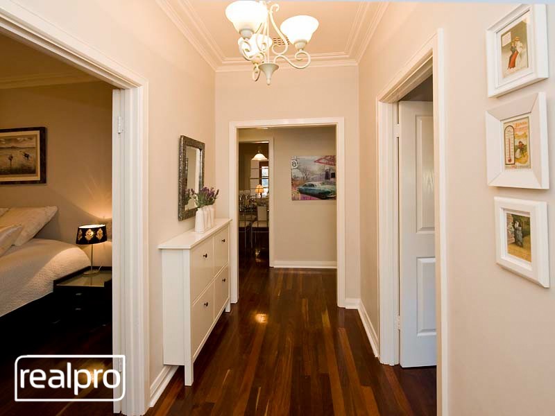 32 Cloister Avenue, Manning WA 6152