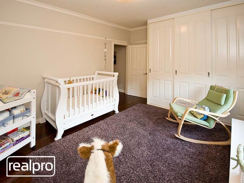 32 Cloister Avenue, Manning WA 6152