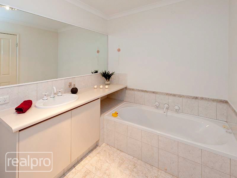 32 Godwin Avenue, Manning WA 6152