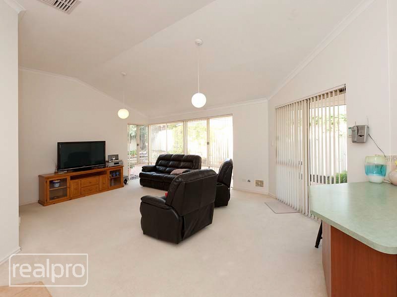 32 Godwin Avenue, Manning WA 6152