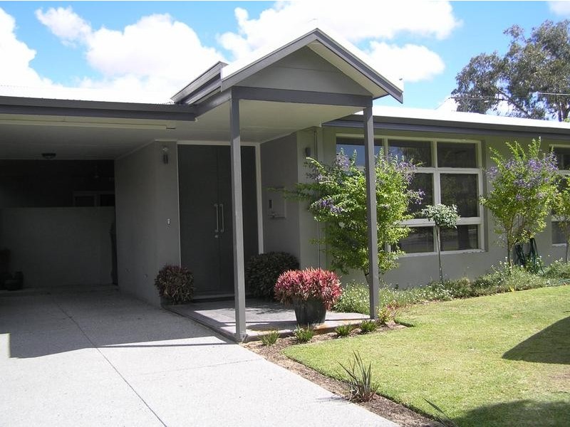 19 Roebuck Drive, Salter Point WA 6152