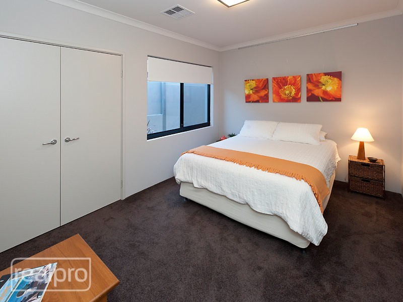 22 Bickley Crescent, Manning WA 6152