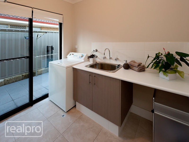 22 Bickley Crescent, Manning WA 6152