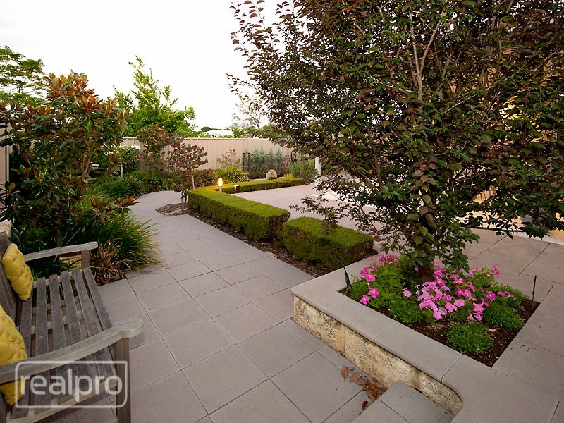 22 Bickley Crescent, Manning WA 6152