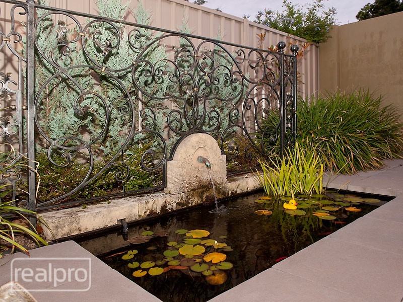 22 Bickley Crescent, Manning WA 6152