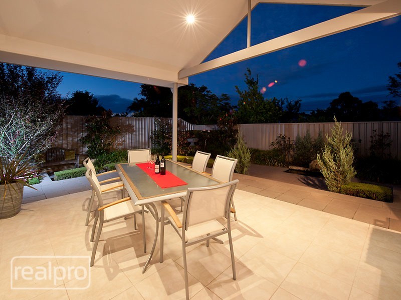 22 Bickley Crescent, Manning WA 6152