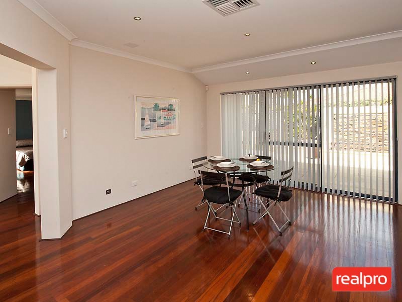 2/49 Griffin Crescent, Manning WA 6152