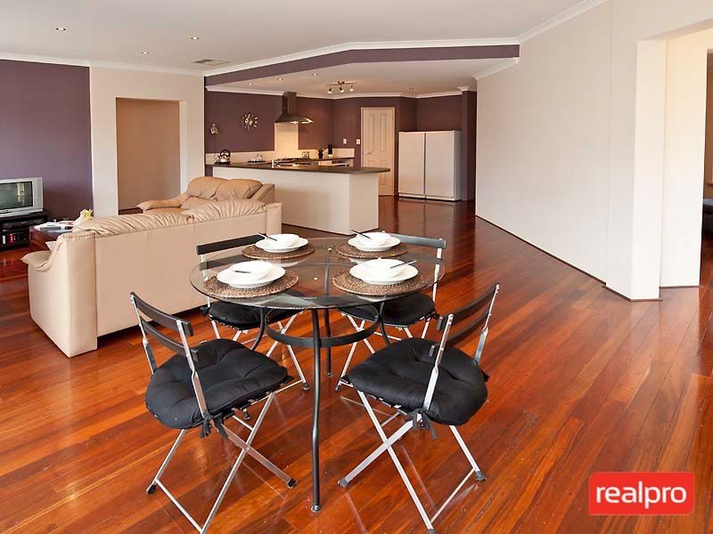 2/49 Griffin Crescent, Manning WA 6152